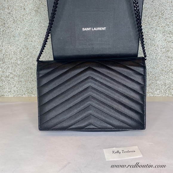 - Saint Laurent Monogram YSL Envelope Chain - Picture 4 of 11